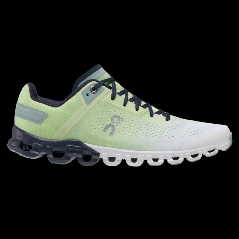 On Running Cloudflow  Running Shoes Meadow White US 9